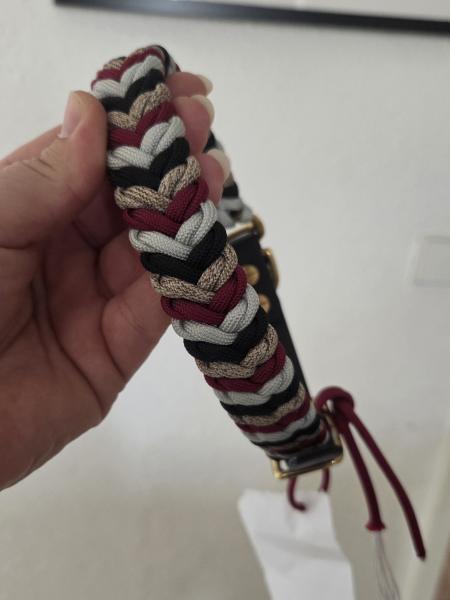 Halsband Cleo 35cm-40cm Schwarz/rot